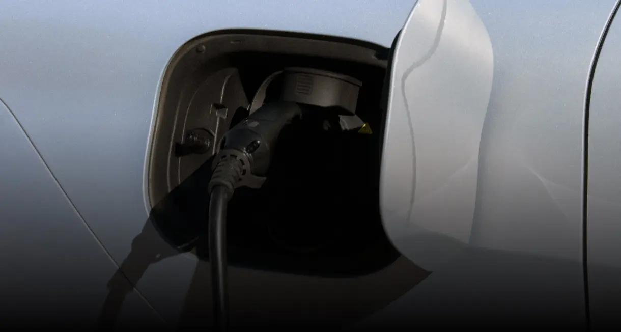 Brzo punjenje: 30–80 % za samo 20 minuta (40 kW DC)&nbsp;