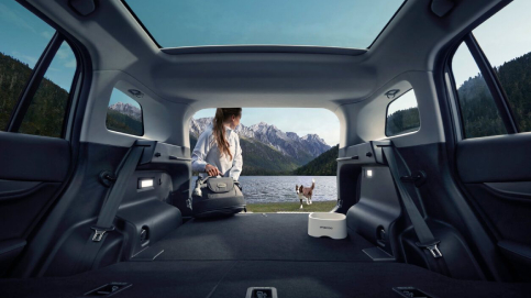 Prostran prtljažnik s kapacitetom do 480 litara